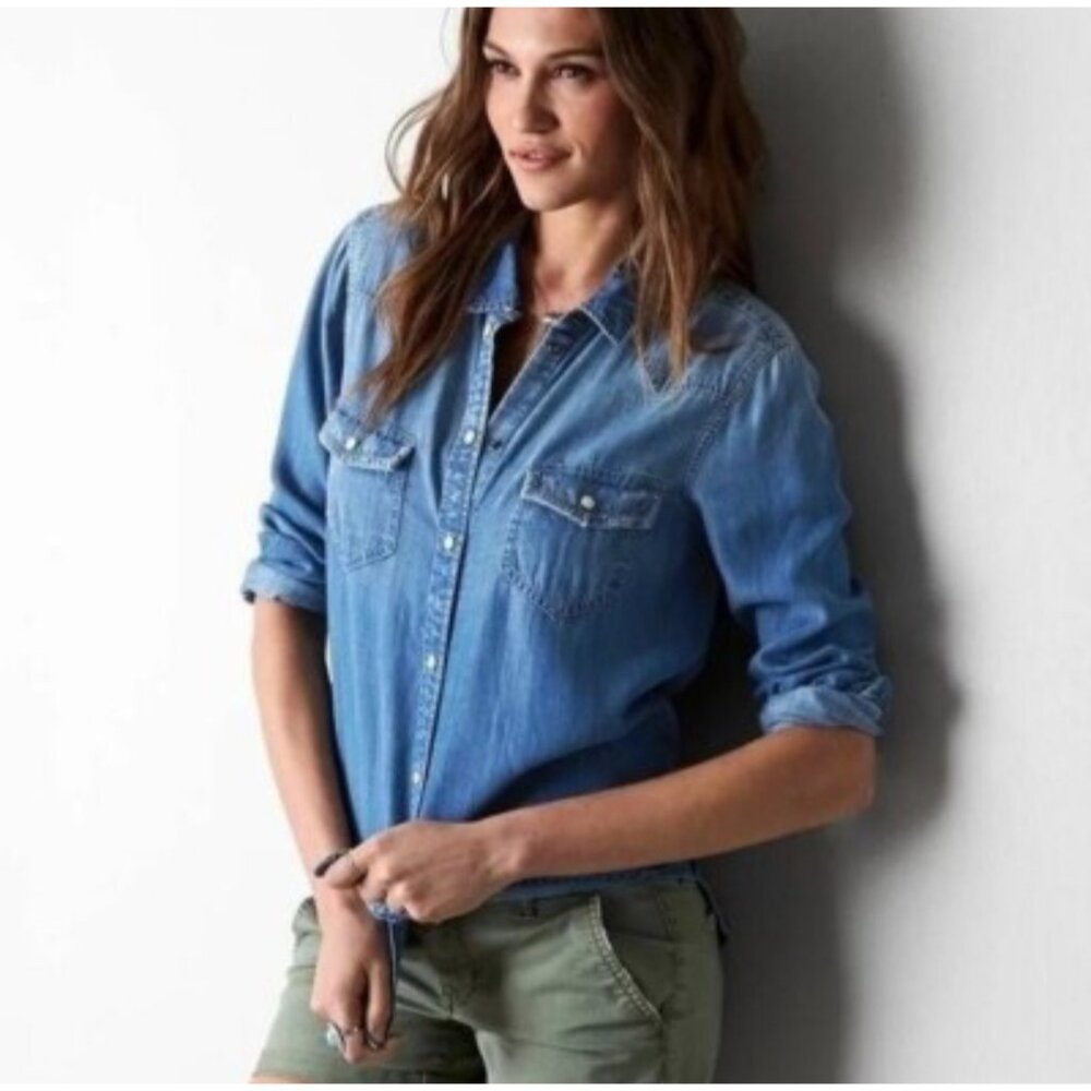 Y2K Vintage Wet Seal Classic Denim Pearl Snap Button Down Cowgirl Western Shirt